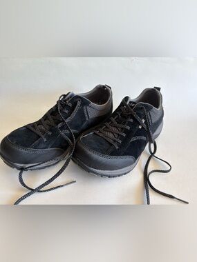 Women’s Dansko Paisley Waterproof Sneaker